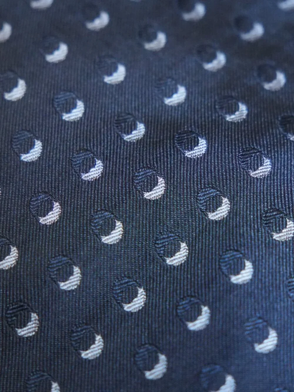 Men's Blue Patterned 100% Silk Banana Republic Tie - in excellent condition